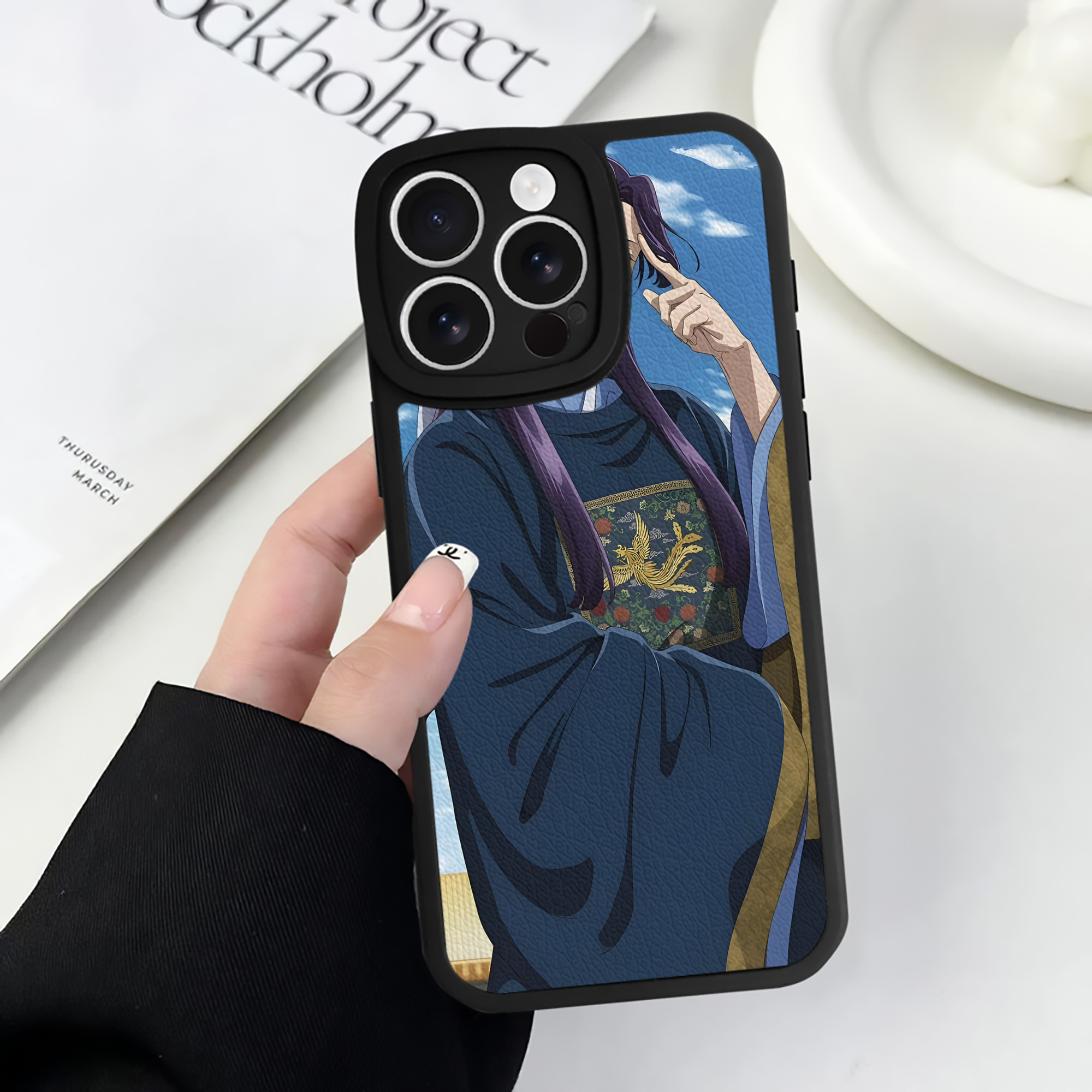 薬屋のひとりごと The Apothecary Diaries 【iPhone 16シリーズ対応】シリコンスマホケース（レザー調） 材質：シリコン